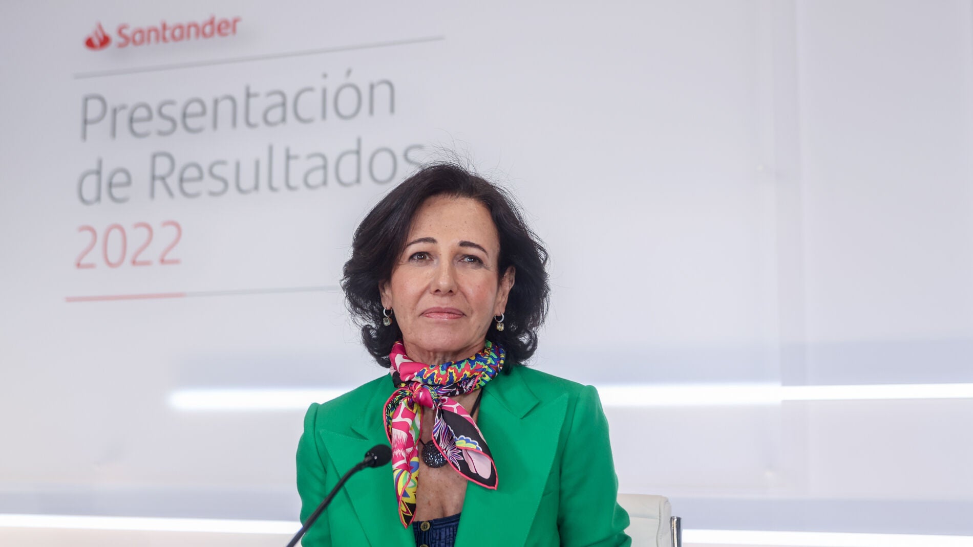 Comprar acciones del Santander [2023] Opiniones ¿Invertir o no? – Mejor Broker de Bolsa